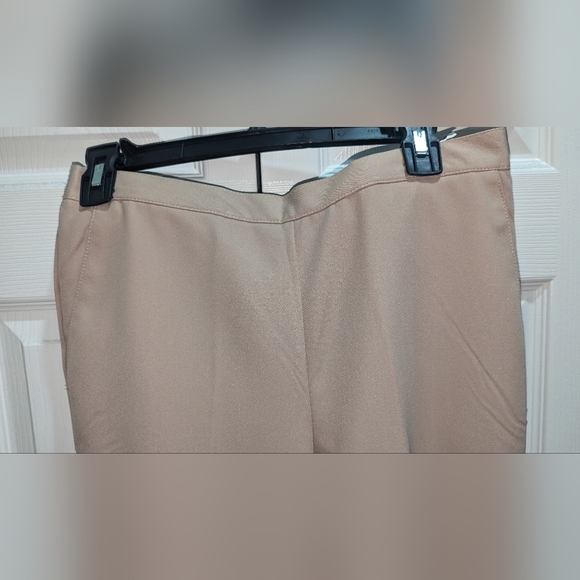 NWT,Alfred Dunner,khaki, classic fit,pullon pants- women's 6P,8P OR 14  petite - Picture 3 of 8